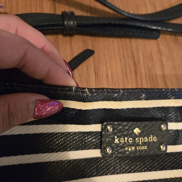 Kate Spade Black and White Striped Crossbody Bag - Picture 4 of 11